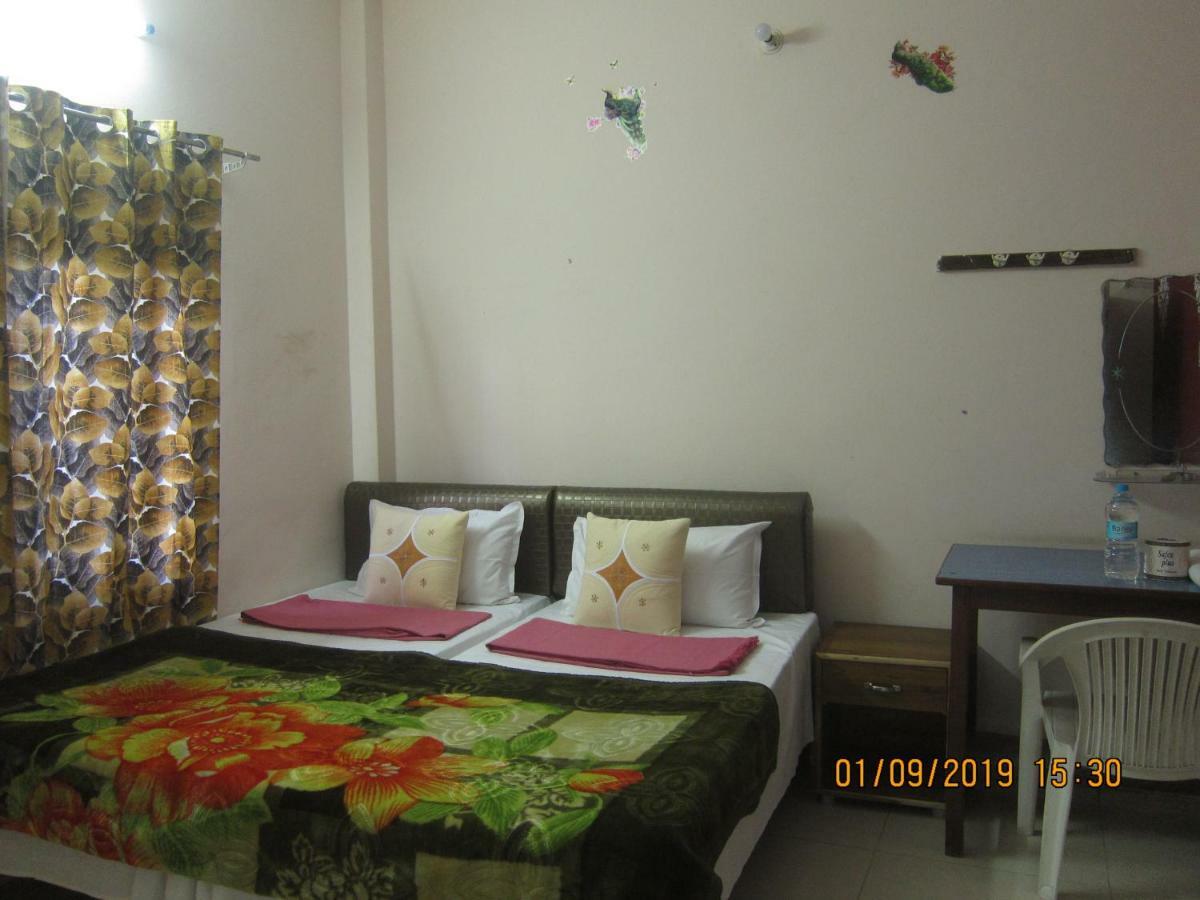 Kedar Guest House -Feel At Home Варанасі Екстер'єр фото
